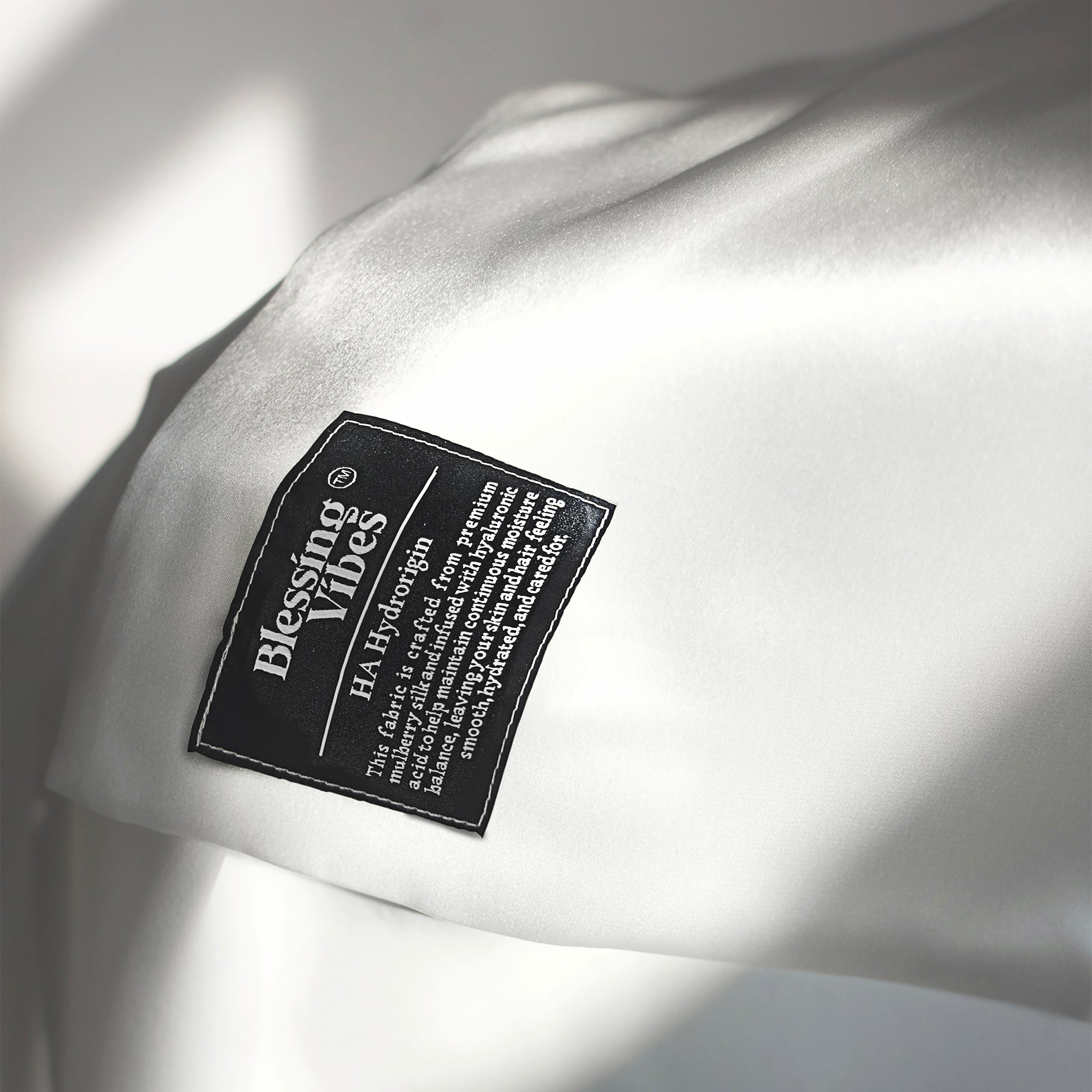 BlessingVibes  HA Hydrorigin™ Après Beauté Silk Pillowcase